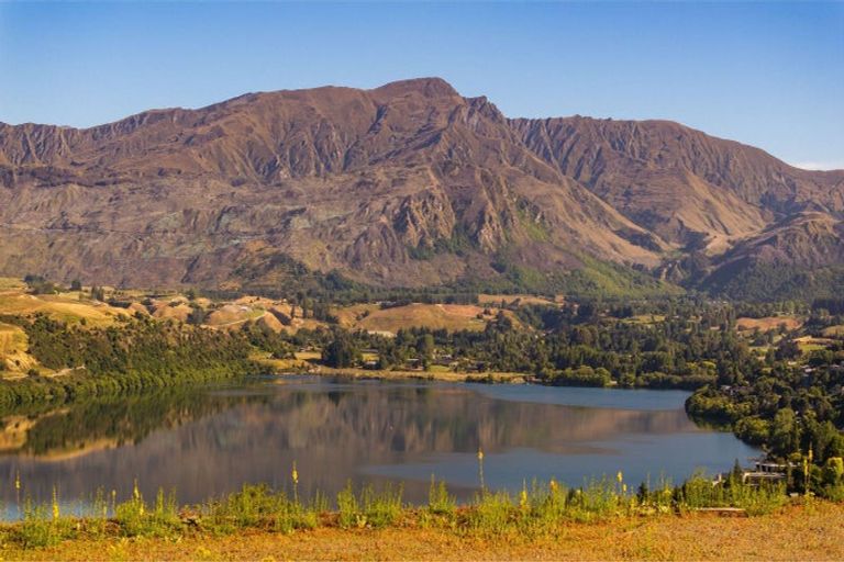 Photo of property in 101 Jean Robins Drive, Lake Hayes, Queenstown, 9371