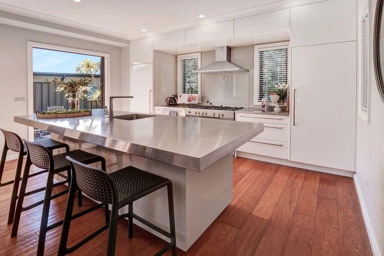 Photo of property in 5b Te Mata Peak Road, Havelock North, 4130