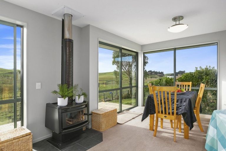 Photo of property in 229 Flag Swamp Road, Waikouaiti, 9472