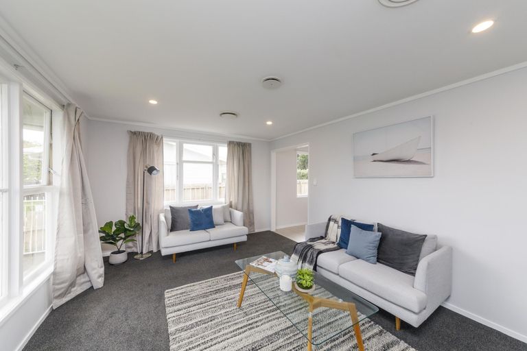 Photo of property in 42 Robinson Crescent, Westbrook, Palmerston North, 4412