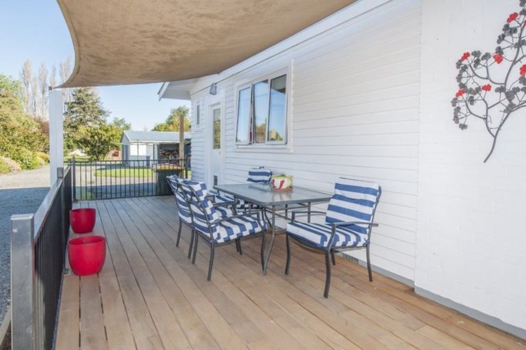 Photo of property in 22 Taumutu Road, Southbridge, 7602