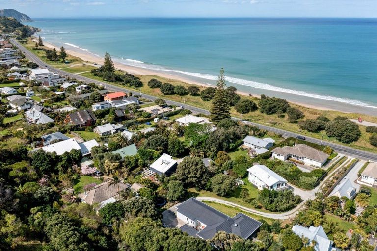 Photo of property in 43 Moana Road, Okitu, Gisborne, 4010