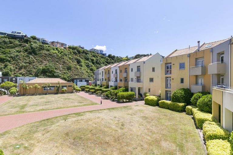 Photo of property in Marrakech Cafe, 71/305 Evans Bay Parade, Hataitai, Wellington, 6021