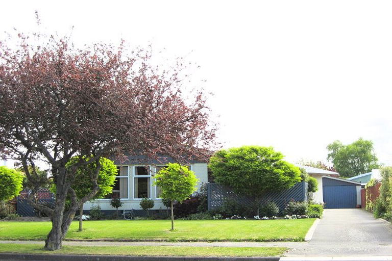 Photo of property in 39 Ashgrove Street, Rangiora, 7400