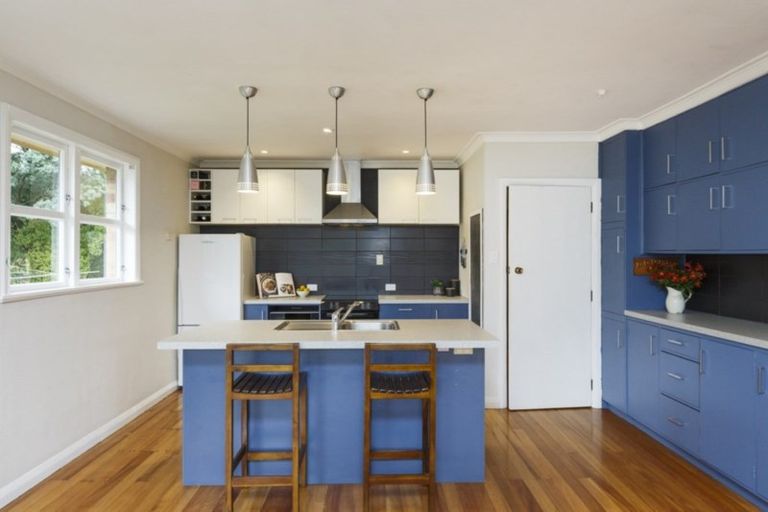 Photo of property in 357 Turitea Road, Turitea, Palmerston North, 4472