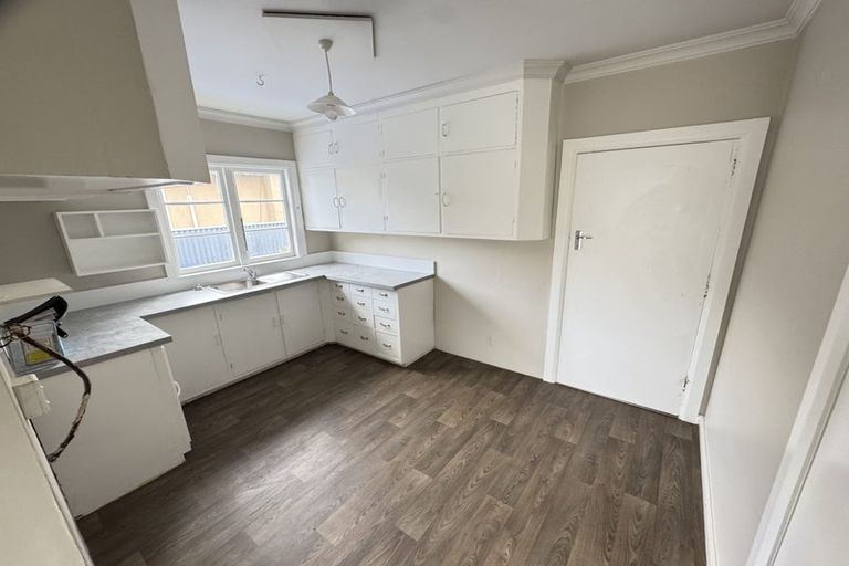 Photo of property in 32 Puriri Terrace, Roslyn, Palmerston North, 4414