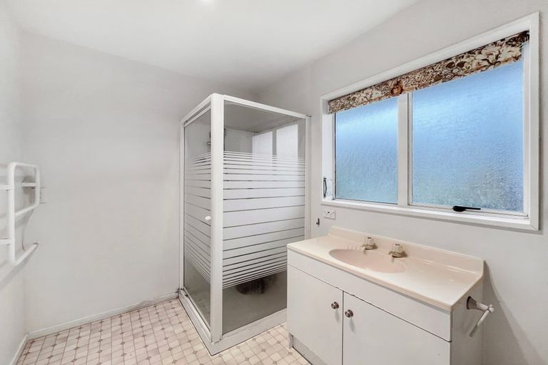 Photo of property in 2/479 Main South Road, Hornby, Christchurch, 8042