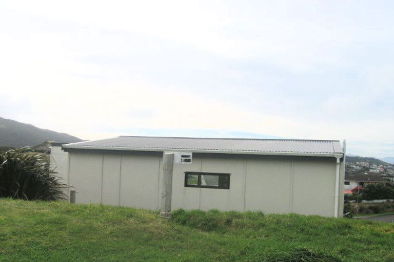 Photo of property in 19 Jasmine Grove, Maungaraki, Lower Hutt, 5010