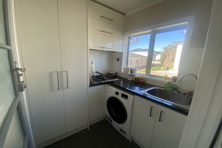 Photo of property in 16 Scott Road, Papakura, 2110
