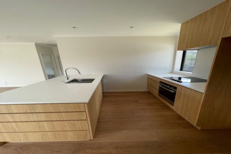 Photo of property in 54 Robert Might Road, Kumeu, 0810