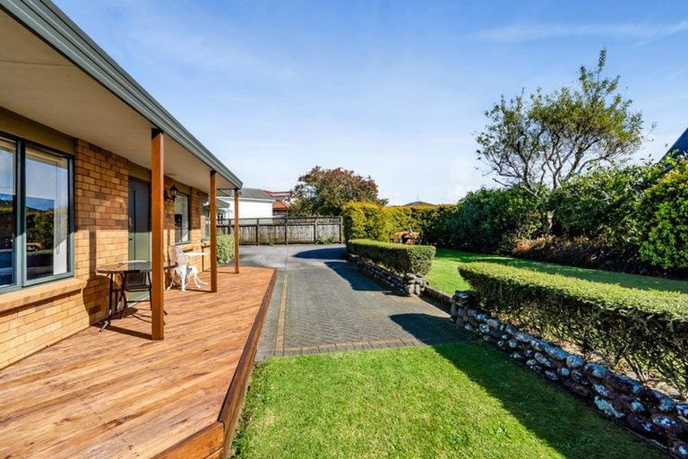 Photo of property in 20a Virginia Place, Whalers Gate, New Plymouth, 4310