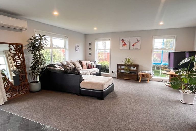 Photo of property in 64 Bradwell Crescent, Halswell, Christchurch, 8025