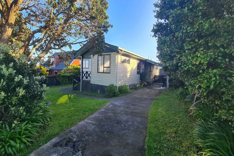 Photo of property in 64 Cypress Drive, Maungaraki, Lower Hutt, 5010
