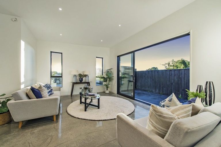 Photo of property in 31 Irvines Track, Halswell, Christchurch, 8025