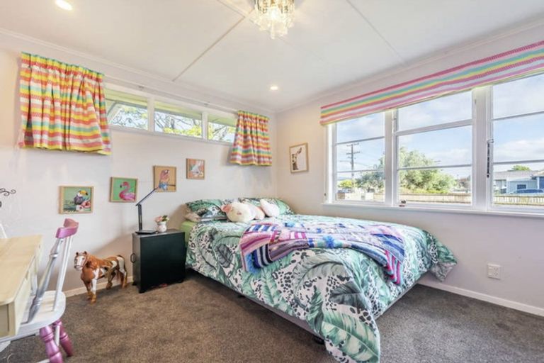 Photo of property in 34 Shakespeare Avenue, Trentham, Upper Hutt, 5018