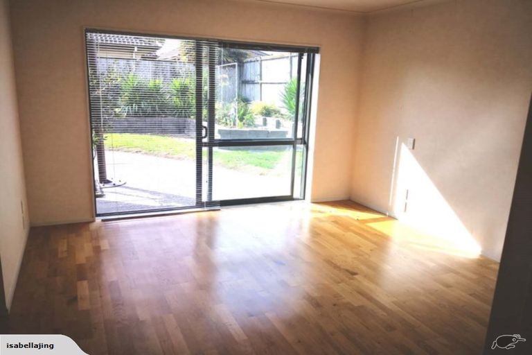 Photo of property in 20 Erne Crescent, East Tamaki, Auckland, 2016