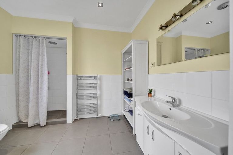 Photo of property in 283 Carrington Street, Vogeltown, New Plymouth, 4310