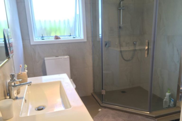 Photo of property in 2/71 Howe Street, Howick, Auckland, 2014