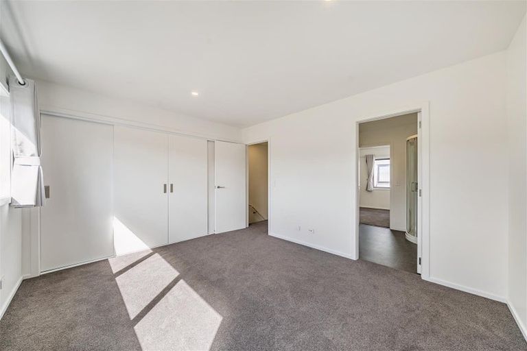 Photo of property in 8/104 Martin Street, Wallaceville, Upper Hutt, 5018