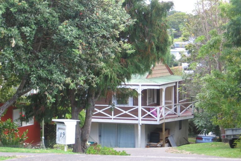 Photo of property in 2/19 Philson Terrace, Browns Bay, Auckland, 0630