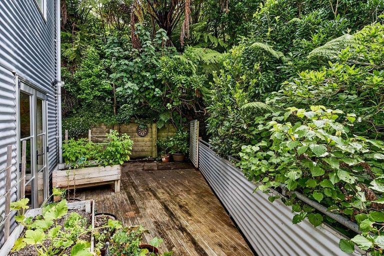 Photo of property in 67 Waikowhai Street, Ngaio, Wellington, 6035