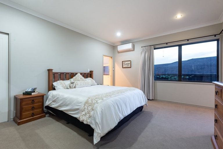 Photo of property in 2 Crater Close, Pyes Pa, Tauranga, 3112