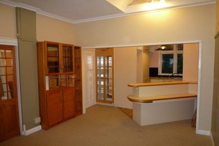 Photo of property in 21af1 Talavera Terrace, Kelburn, Wellington, 6012
