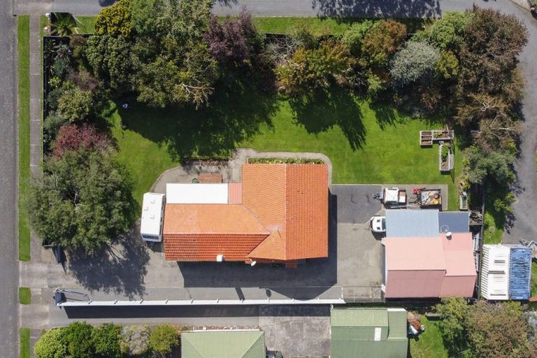 Photo of property in 64 Guy Street, Dannevirke, 4930