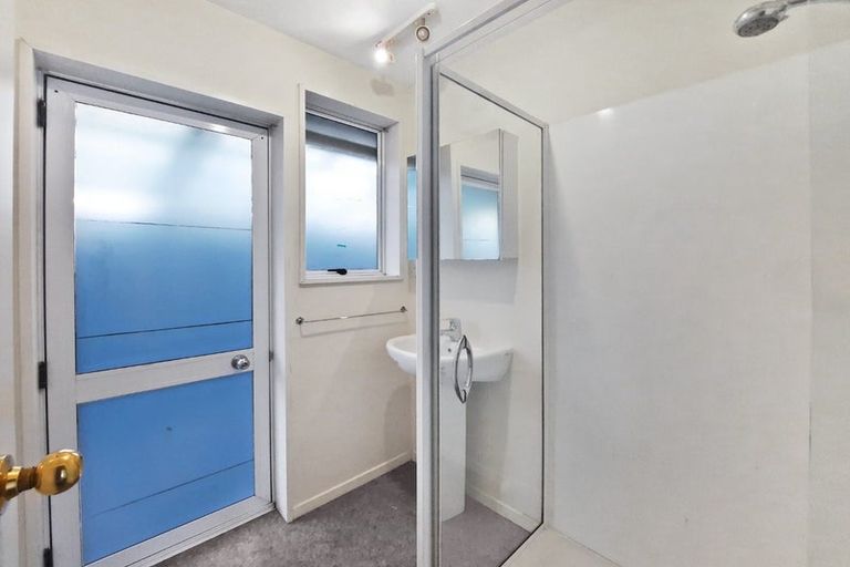 Photo of property in 2/104 Mandeville Street, Riccarton, Christchurch, 8011