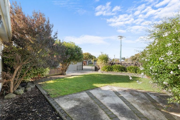 Photo of property in 35 Wilton Crescent, Bishopdale, Christchurch, 8053