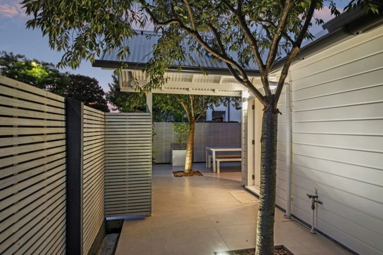 Photo of property in 21 Conference Street, Christchurch Central, Christchurch, 8013