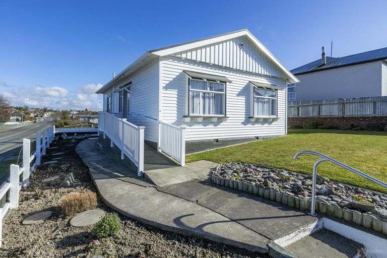 Photo of property in 19 College Road, Parkside, Timaru, 7910