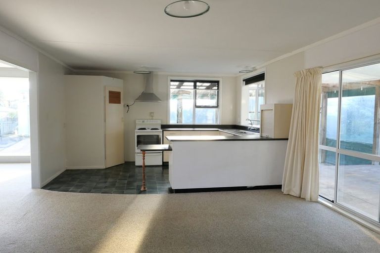 Photo of property in 27 Moana Street, Otaki Beach, Otaki, 5512