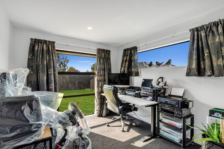 Photo of property in 90a Beaumont Drive, Rolleston, 7614