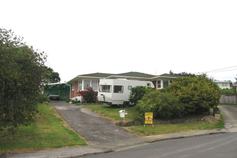 Photo of property in 14 Raeben Avenue, Hillcrest, Auckland, 0627