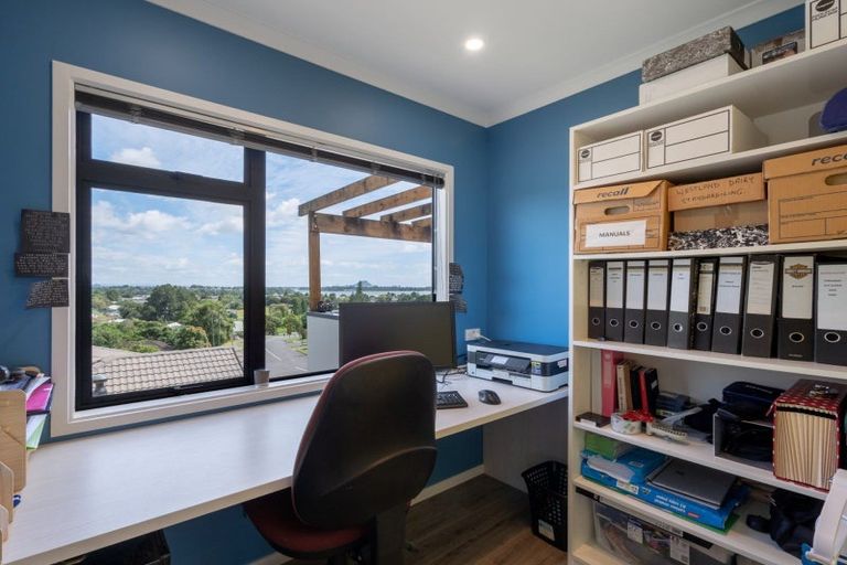 Photo of property in 42 Oteki Park Drive, Welcome Bay, Tauranga, 3112