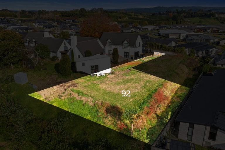 Photo of property in 92 Puhirake Crescent, Pyes Pa, Tauranga, 3112