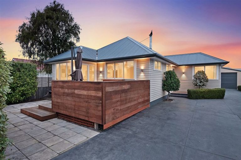 Photo of property in 40 Farquhars Road, Redwood, Christchurch, 8051