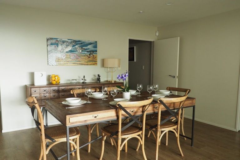 Photo of property in 8 Amner Place, Bluff Hill, Napier, 4110