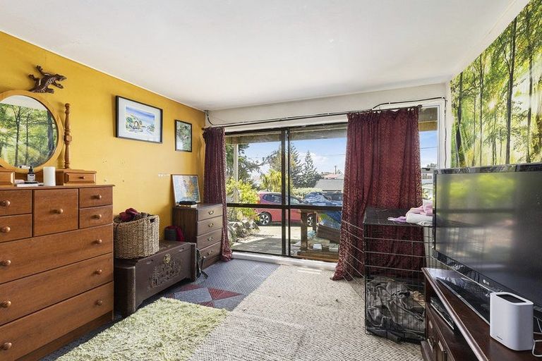 Photo of property in 44 View Road, Titahi Bay, Porirua, 5022