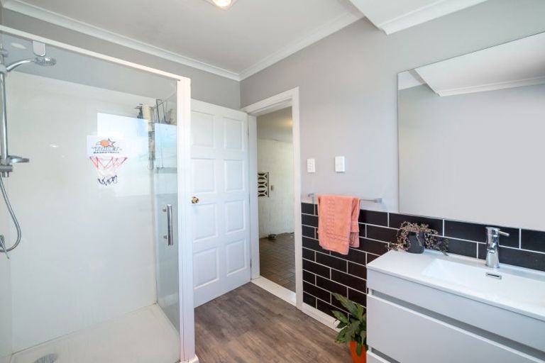 Photo of property in 9 Moore Street, Featherston, 5710