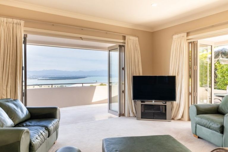 Photo of property in 18 Zeehaen Place, Britannia Heights, Nelson, 7010