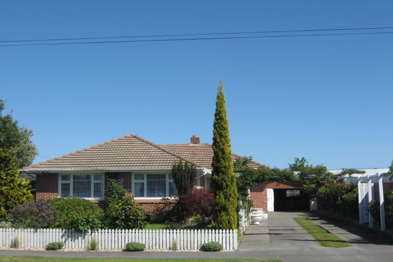 Photo of property in 38 Wilton Crescent, Bishopdale, Christchurch, 8053