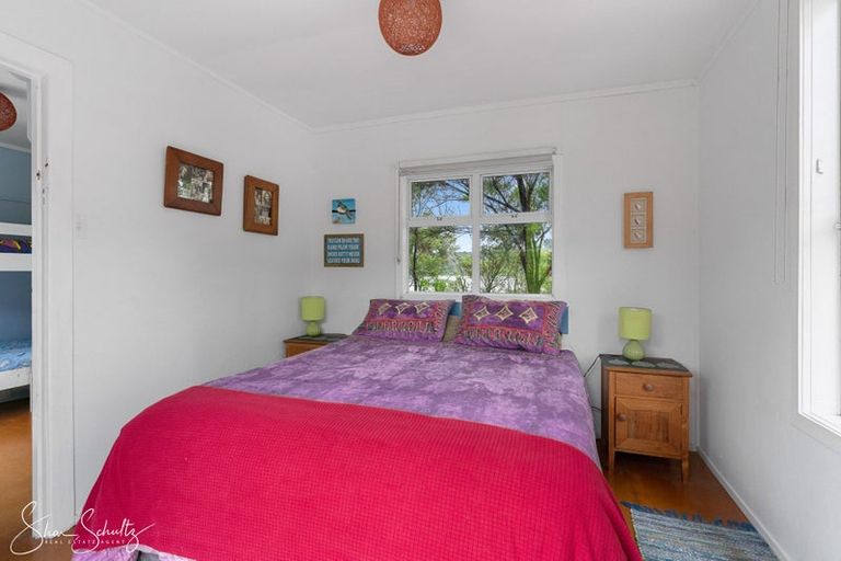 Photo of property in 429 Heatley Road, Whakapirau, Maungaturoto, 0583