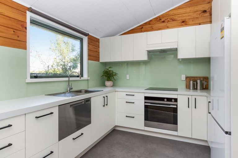 Photo of property in 8a Nimon Street, Havelock North, 4130