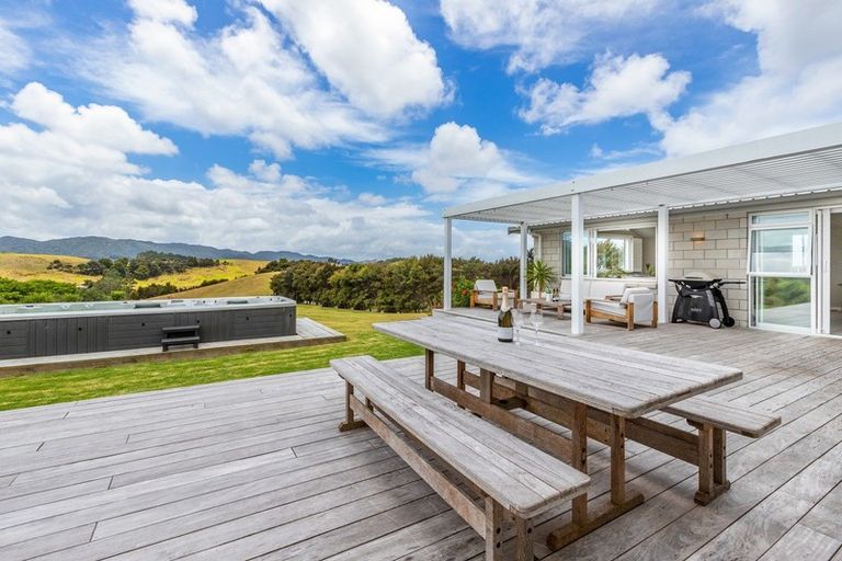 Photo of property in 33 Rua Road, Mangawhai, 0573