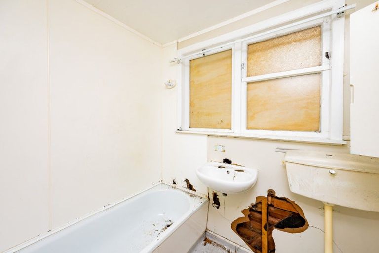 Photo of property in 10-12 Panckhurst Street, Havelock North, 4130