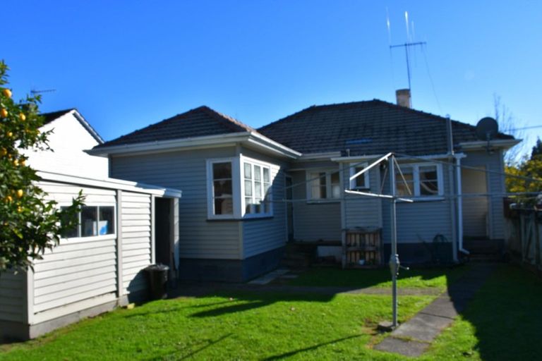 Photo of property in 52 Claude Street, Fairfield, Hamilton, 3214