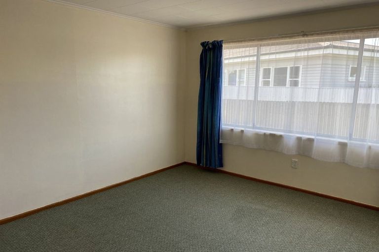 Photo of property in 1/1013 Duke Street, Mahora, Hastings, 4120