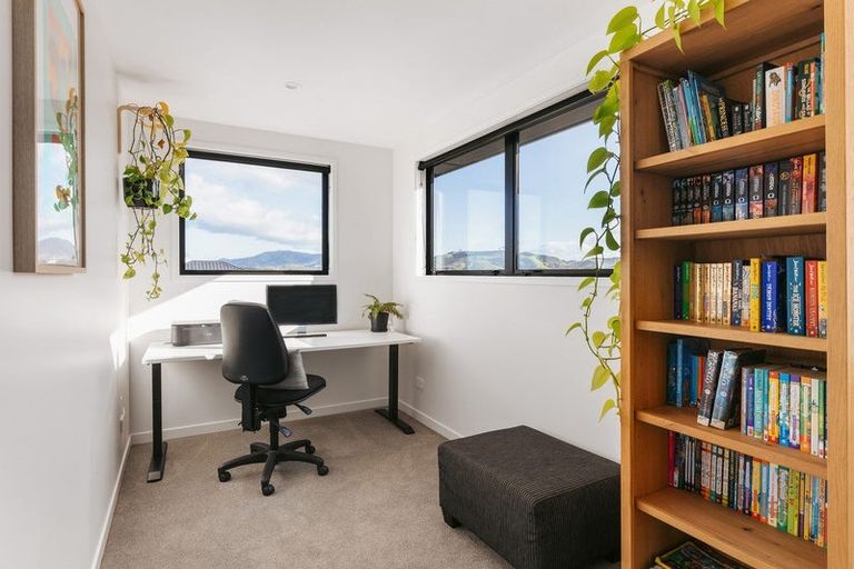 Photo of property in 8 Kuakua Close, Papamoa Beach, Papamoa, 3118